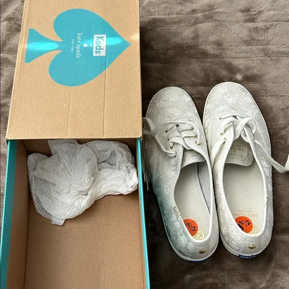 Kate Spade White Floral Embroidered Keds Sneakers - Picture 4 of 4